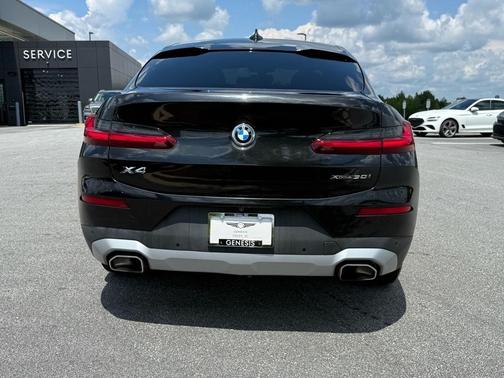 2022 BMW X4 xDrive30i
