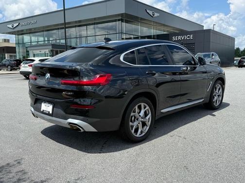 2022 BMW X4 xDrive30i