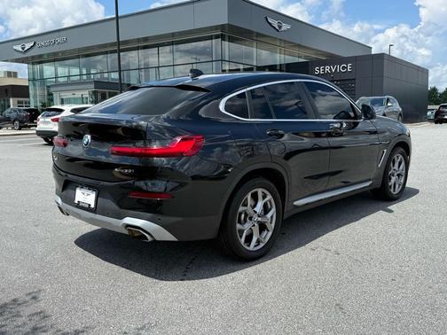2022 BMW X4 xDrive30i