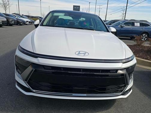 2026 Hyundai SONATA Hybrid SEL