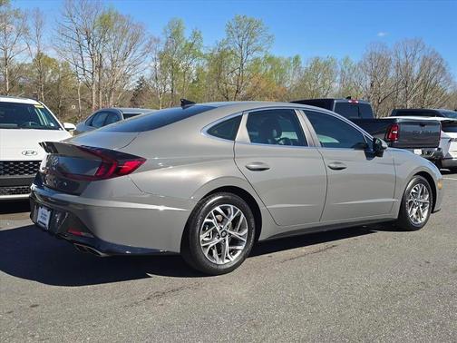 2021 Hyundai SONATA SEL