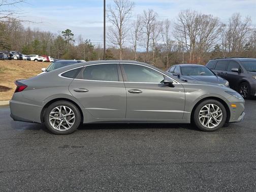 2021 Hyundai SONATA SEL