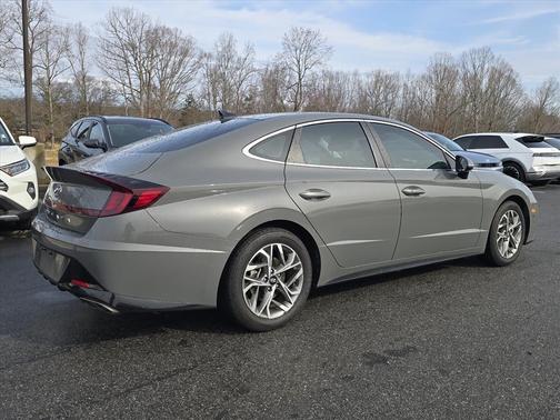 2021 Hyundai SONATA SEL