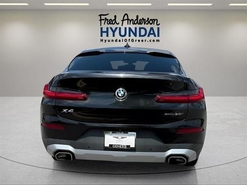 2022 BMW X4 xDrive30i