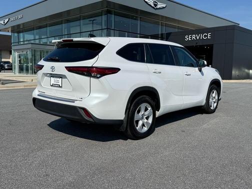 2023 Toyota Highlander L