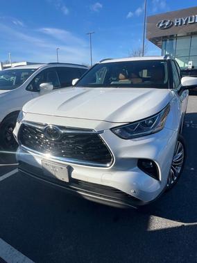 2024 Toyota Highlander Platinum