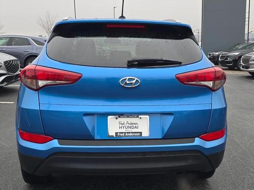 2016 Hyundai TUCSON SE