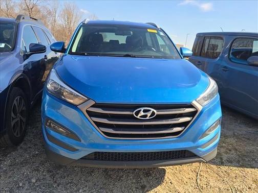 2016 Hyundai TUCSON SE