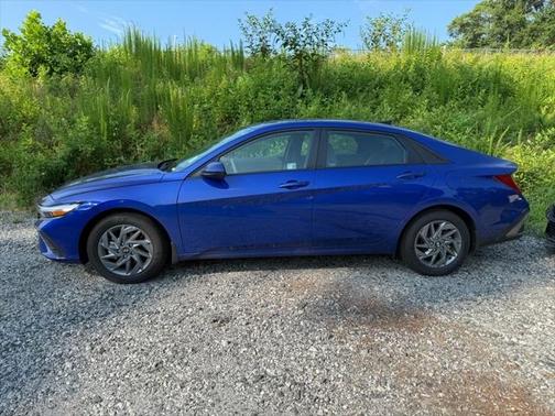 2025 Hyundai ELANTRA HEV Blue