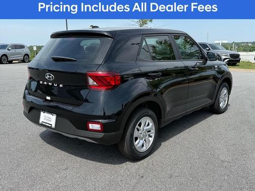 Onyx Black 2026 Hyundai VENUE SE