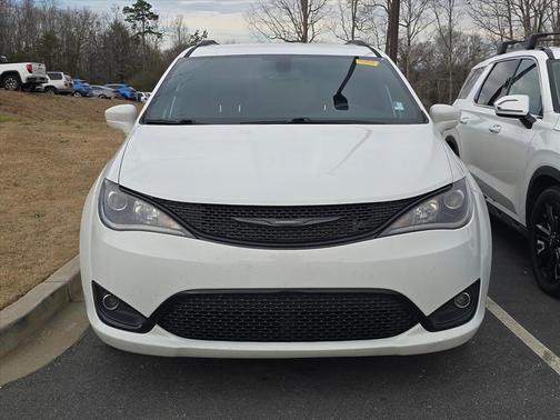 2019 Chrysler Pacifica Touring-L Plus