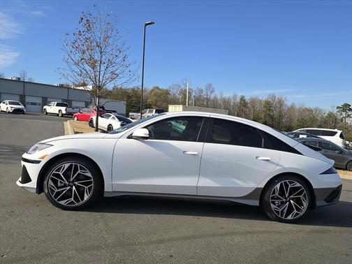 2025 Hyundai IONIQ 6 SEL