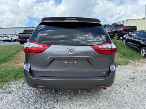 2017 Toyota Sienna L