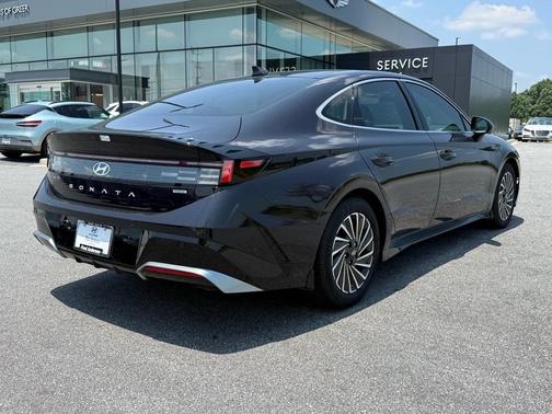2024 Hyundai SONATA Hybrid Limited
