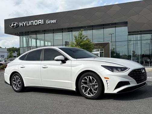 2022 Hyundai SONATA SEL