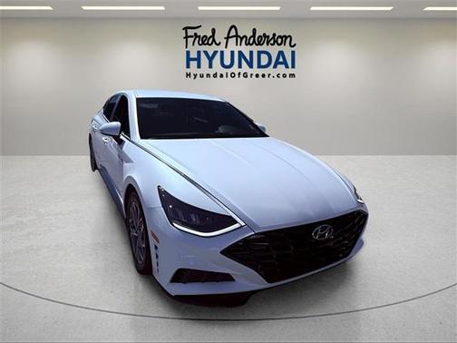 2022 Hyundai SONATA SEL