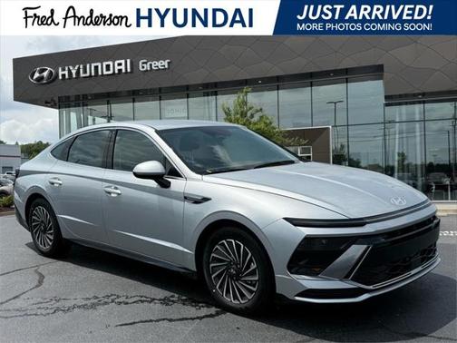 2025 Hyundai SONATA Hybrid SEL