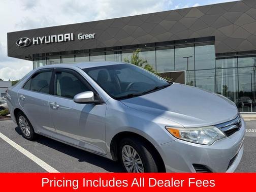 Classic Silver Metallic 2014 Toyota Camry LE