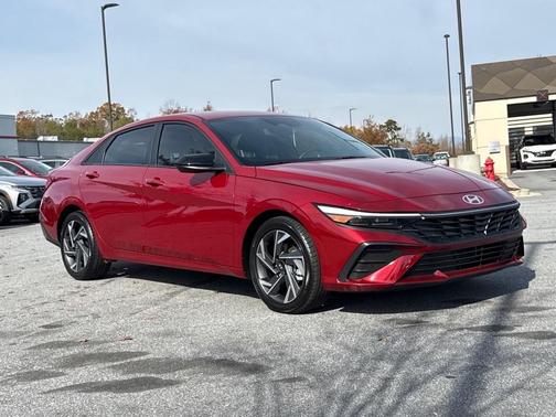 2025 Hyundai ELANTRA SEL Sport