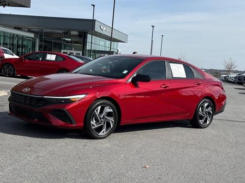 2025 Hyundai ELANTRA SEL Sport