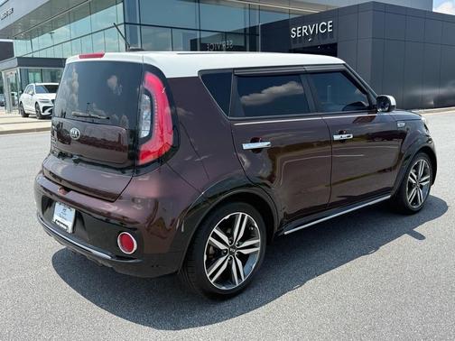 2017 Kia Soul +