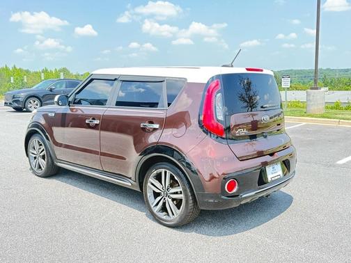 2017 Kia Soul +