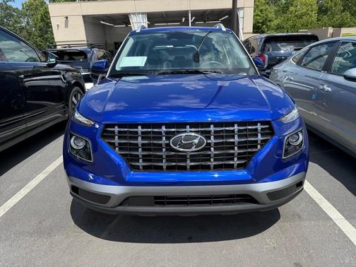2025 Hyundai VENUE Limited