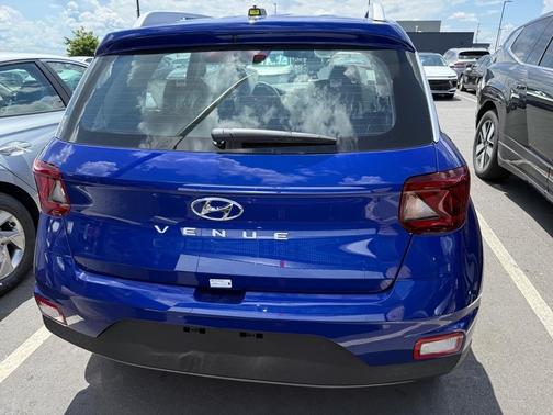 2025 Hyundai VENUE Limited