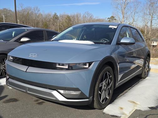 2024 Hyundai IONIQ 5 SEL