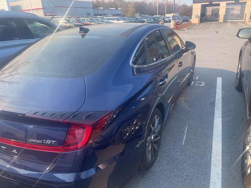 2021 Hyundai SONATA Limited