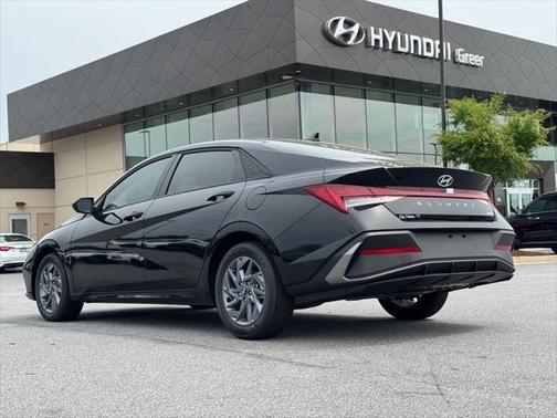 2025 Hyundai ELANTRA HEV Blue