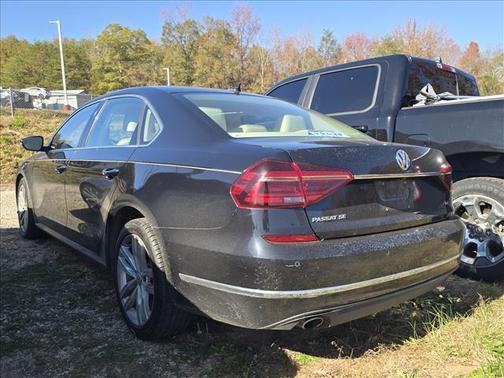 2018 Volkswagen Passat 2.0T SE w/ Technology