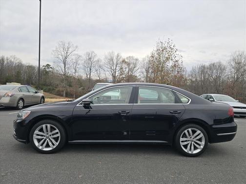 2018 Volkswagen Passat 2.0T SE w/ Technology