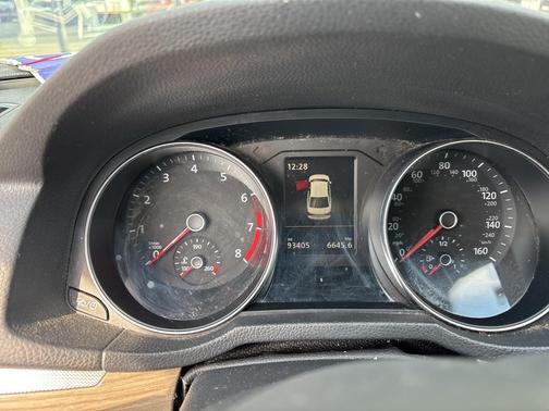 2018 Volkswagen Passat 2.0T SE w/ Technology