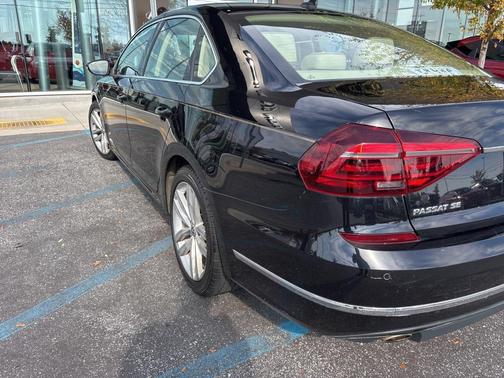 2018 Volkswagen Passat 2.0T SE w/ Technology