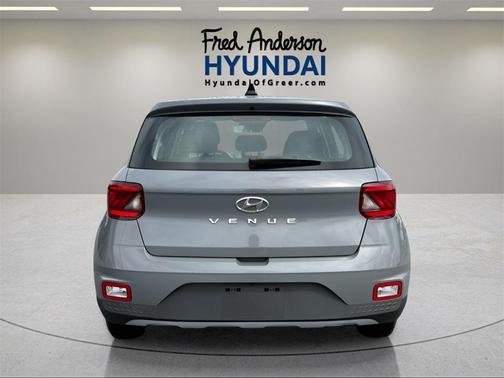 2022 Hyundai VENUE SE