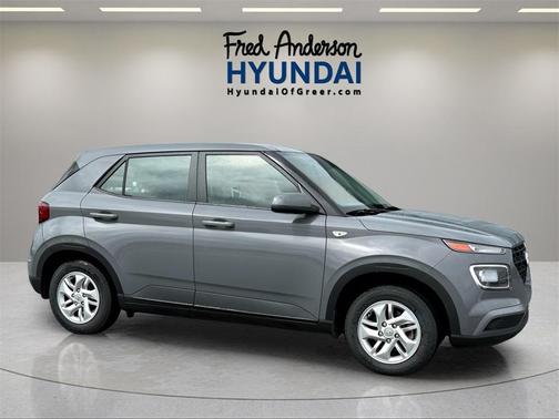 2022 Hyundai VENUE SE