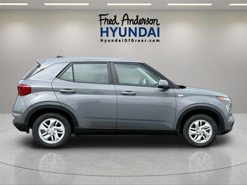 2022 Hyundai VENUE SE