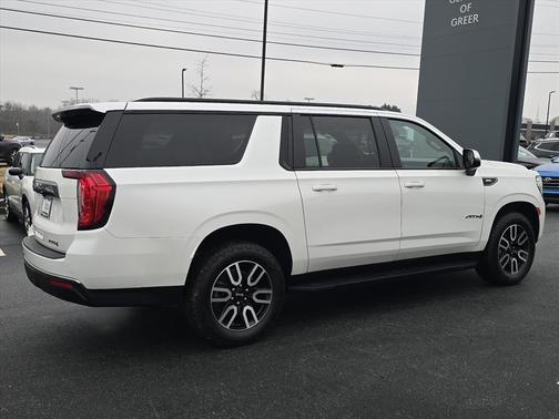 2022 GMC Yukon XL AT4