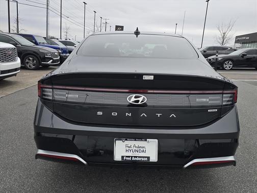 2025 Hyundai SONATA Hybrid SEL