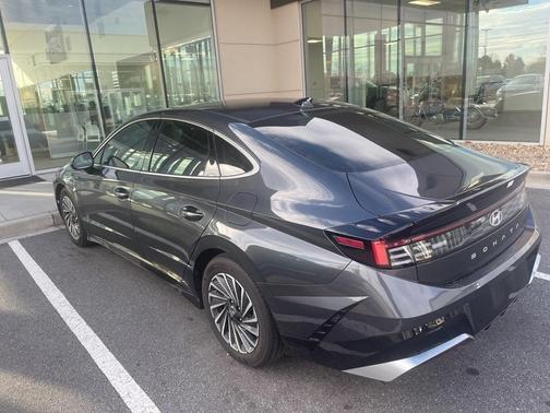 2025 Hyundai SONATA Hybrid SEL