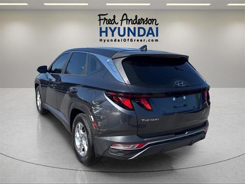 2022 Hyundai TUCSON SE