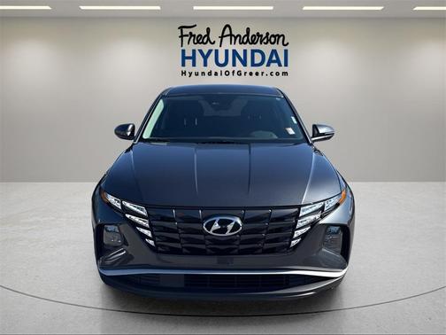 2022 Hyundai TUCSON SE