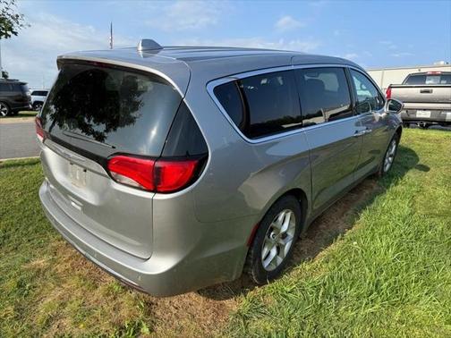 2019 Chrysler Pacifica Touring Plus