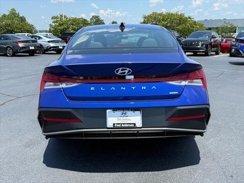 2025 Hyundai ELANTRA HEV Limited