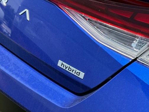 2025 Hyundai ELANTRA HEV Limited