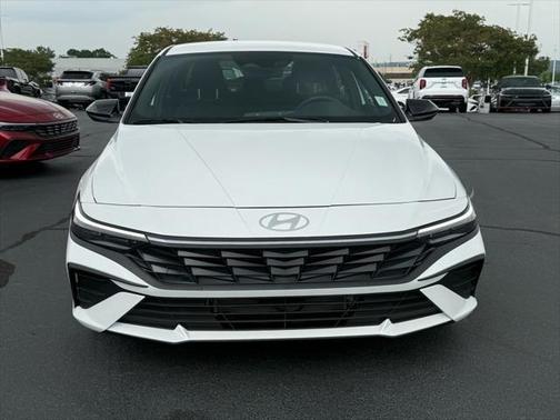 2025 Hyundai ELANTRA HEV SEL Sport