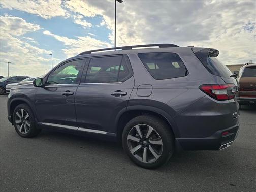 2023 Honda Pilot Elite