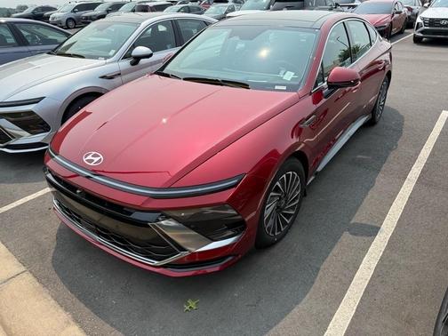 2025 Hyundai SONATA Hybrid Limited