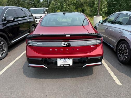 2025 Hyundai SONATA Hybrid Limited